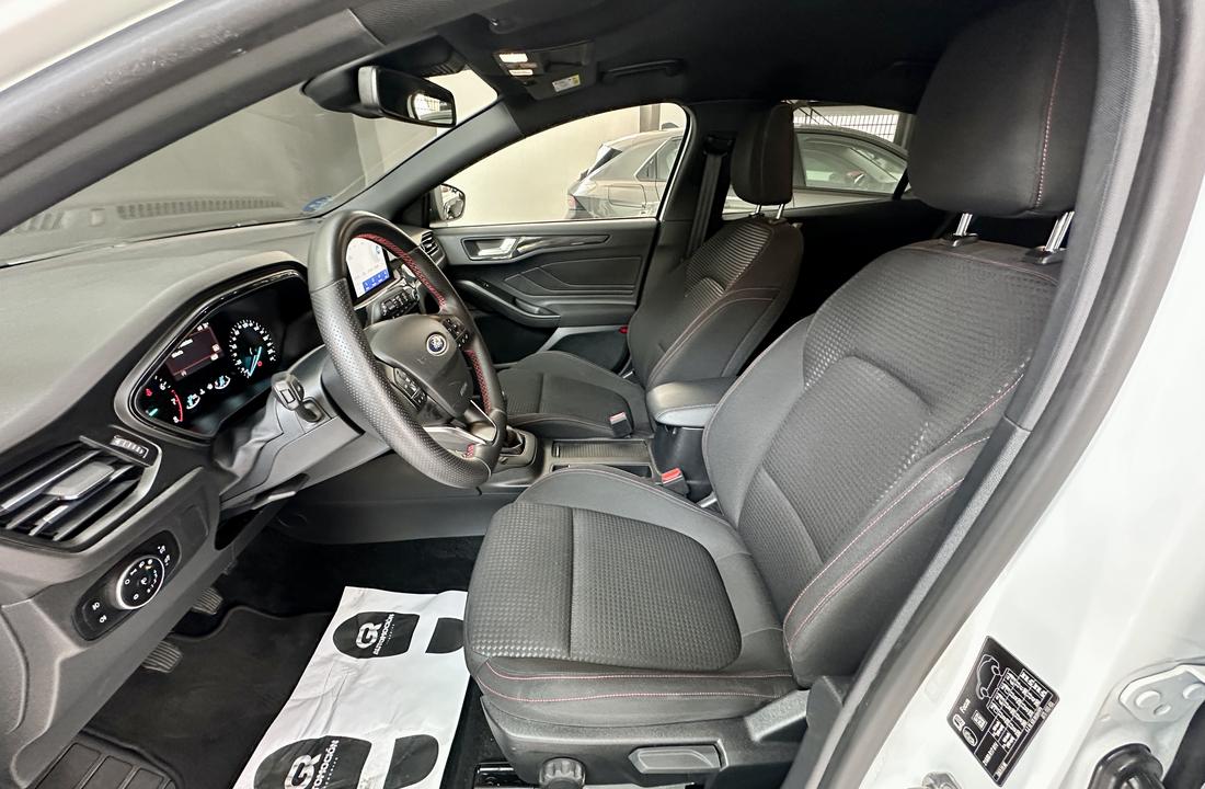 Ford Focus 14
