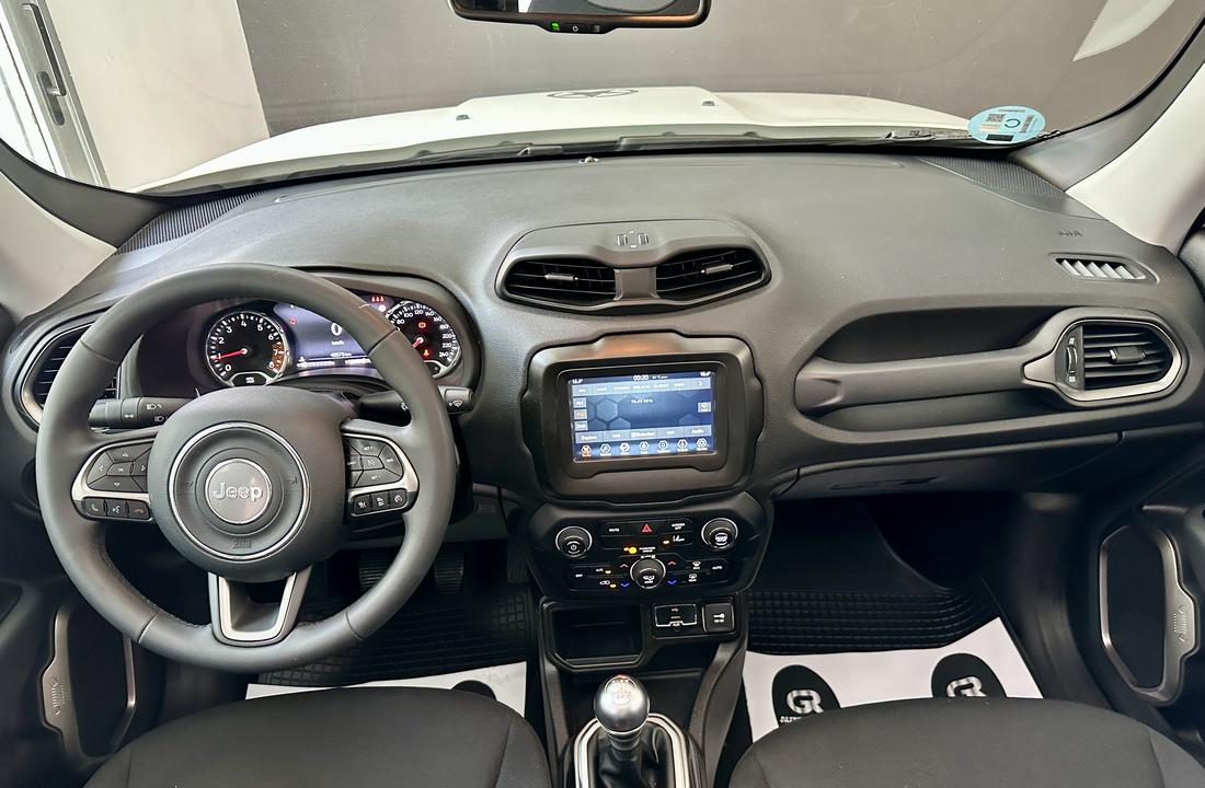 Jeep Renegade 13
