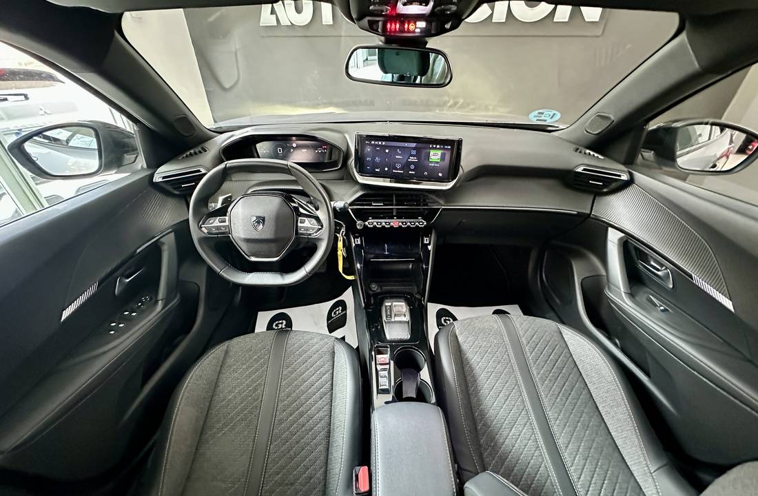 Peugeot 2008 12