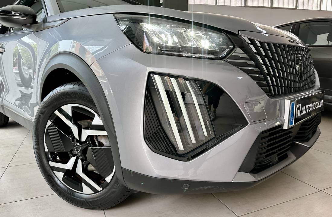 Peugeot 2008 06