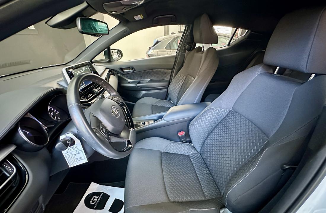 Toyota C-HR 16