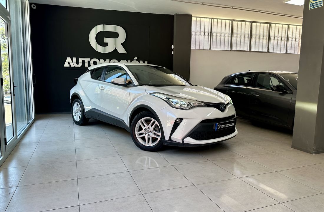 Toyota C-HR 4