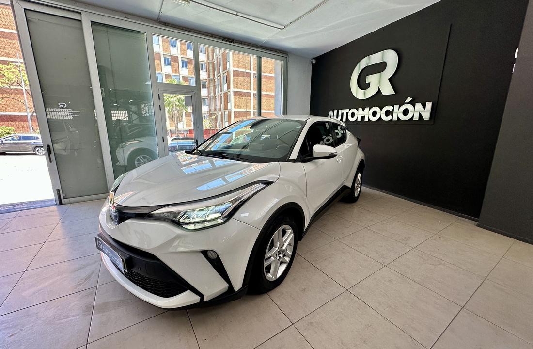 Toyota C-HR 2