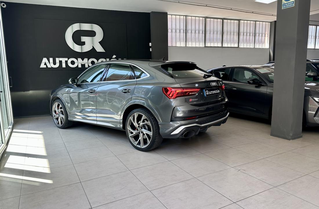 Audi Q3 4