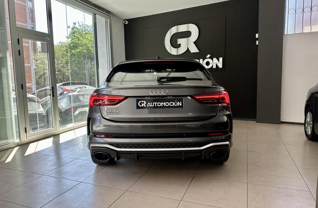 Audi Q3 5