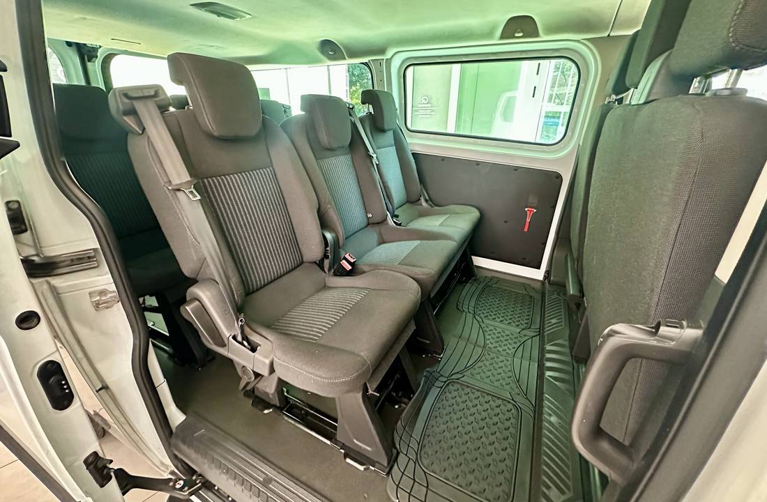 Ford Transit Custom 12