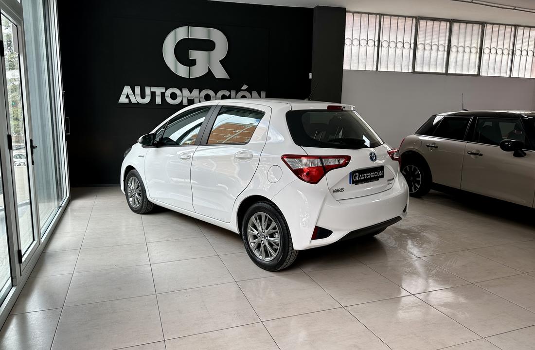 Toyota Yaris 4