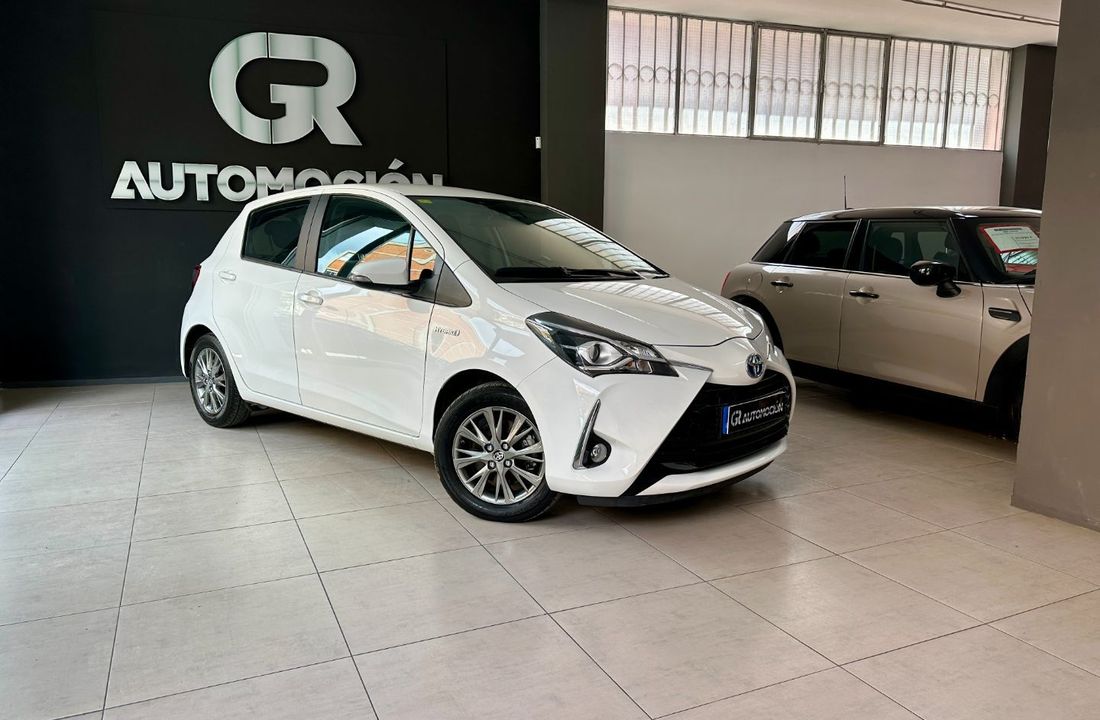 Toyota Yaris 8