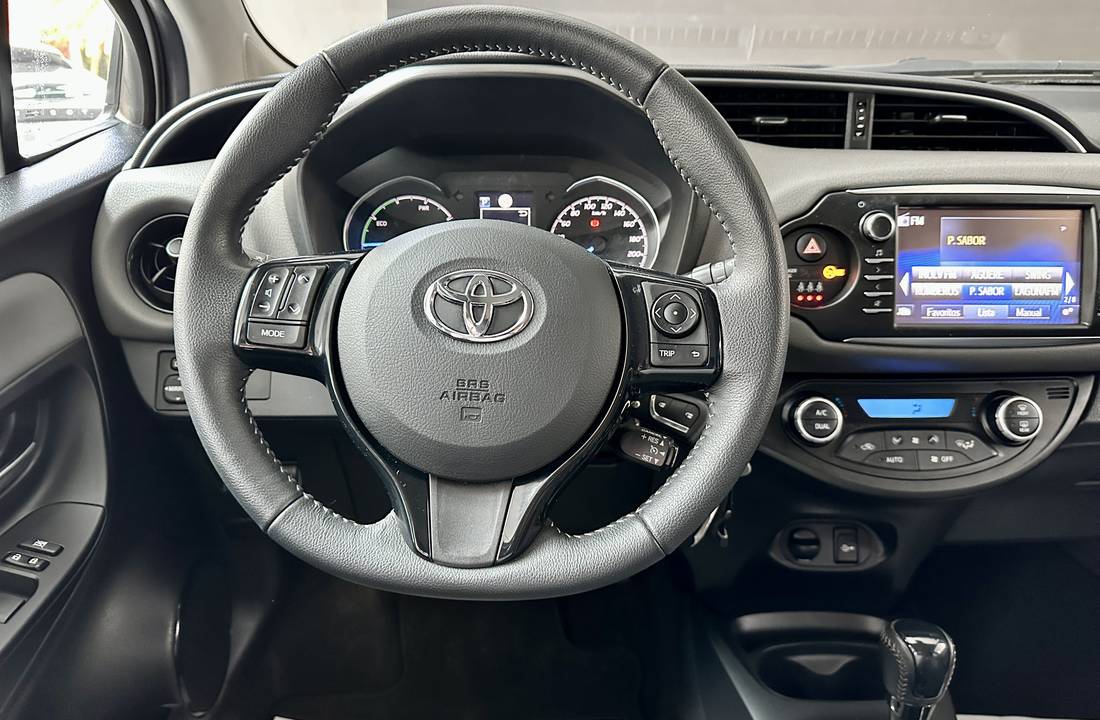 Toyota Yaris 12