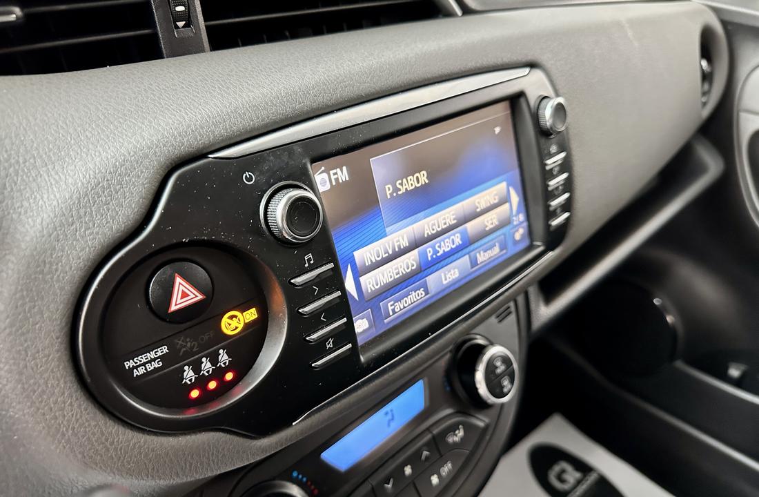 Toyota Yaris 14