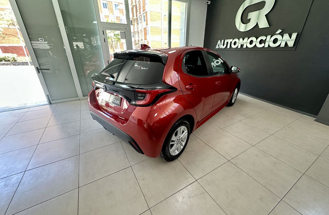 Toyota Yaris 6