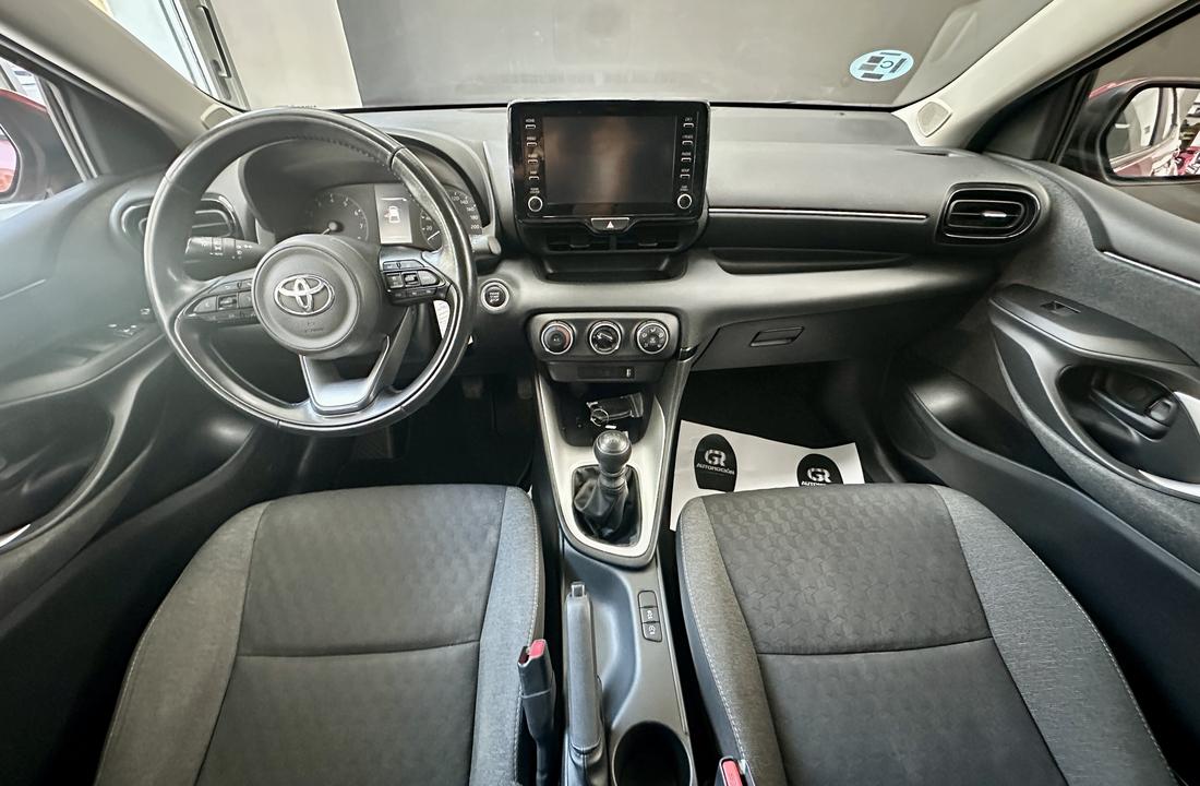 Toyota Yaris 12