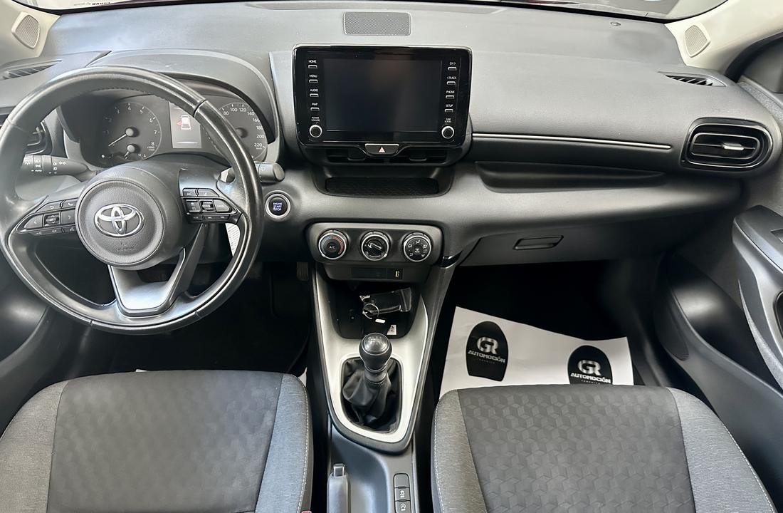 Toyota Yaris 13