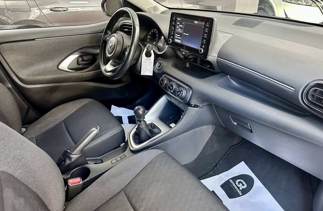 Toyota Yaris 17