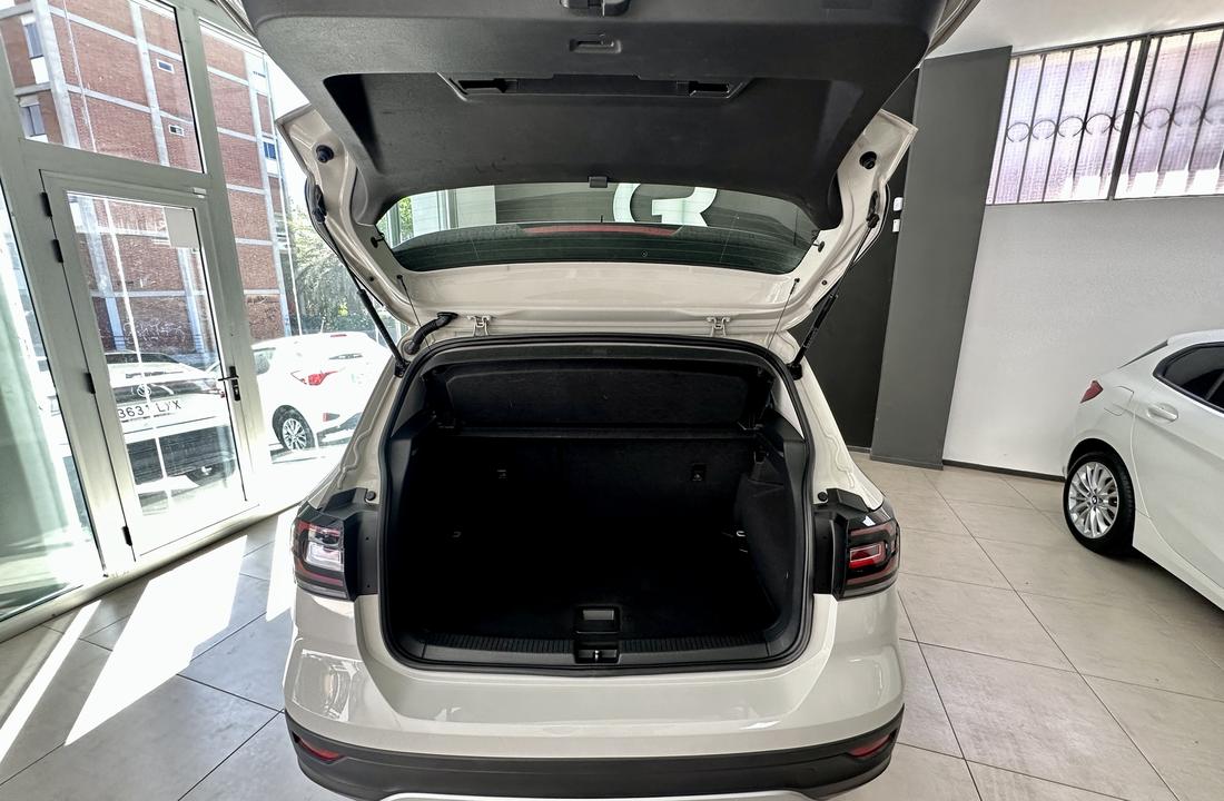 Volkswagen T-Cross 8