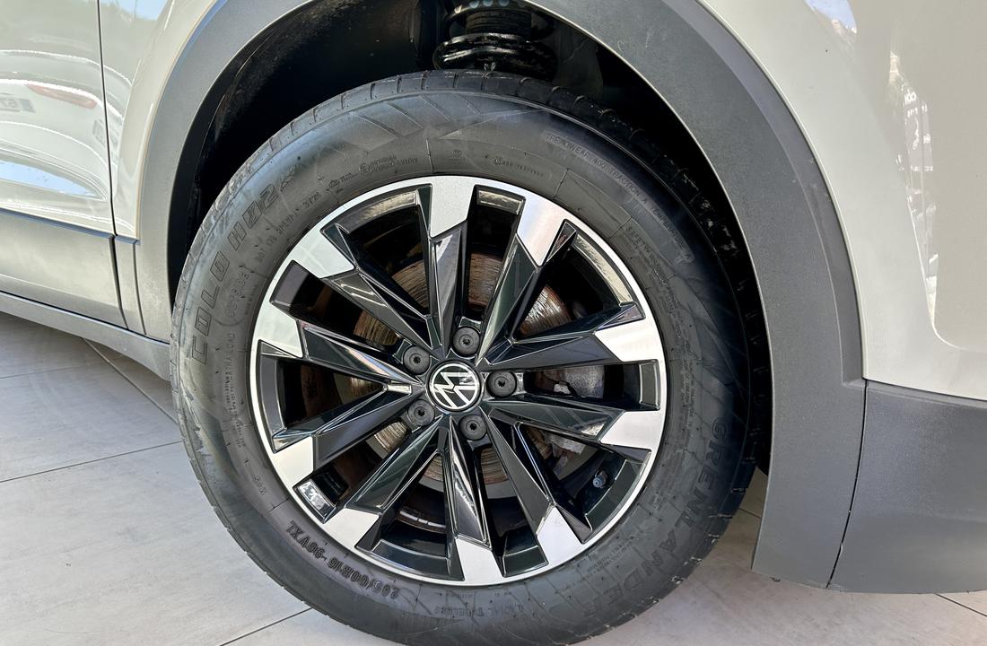 Volkswagen T-Cross 10