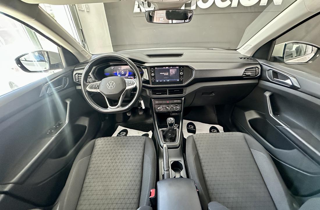 Volkswagen T-Cross 12