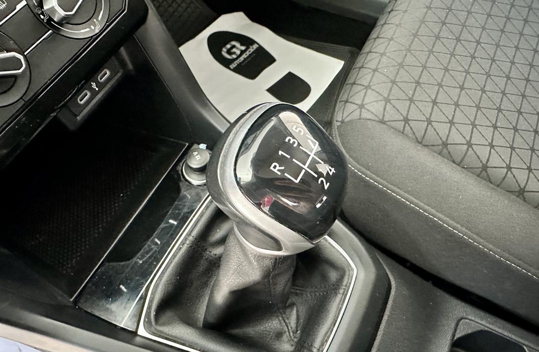 Volkswagen T-Cross 19