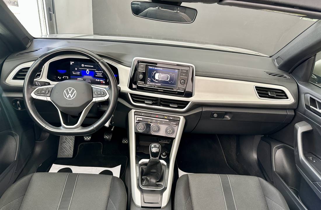 Volkswagen T-Roc 13
