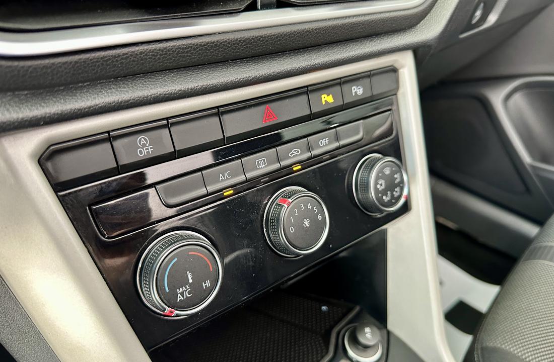 Volkswagen T-Roc 18